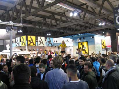 EICMA-2012_stand-ASTyle-modelle