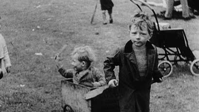S45_image_1_1930_slums_copyright_BBC