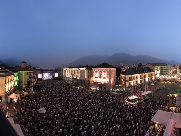 piazza-grande_courtesy-of-Moon-and-Stars