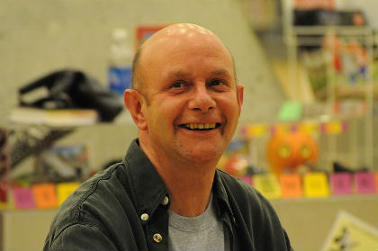 Nick Hornby - portait