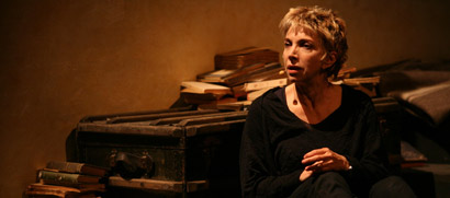 Mariangela Melato ne “Il Dolore” - Photo: courtesy of Lombardiaspettacolo.com