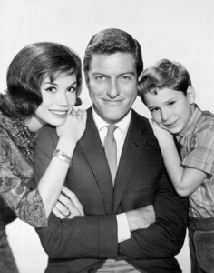 Dick_Van_Dyke_Petrie_family_1963_courtesy-of-Wikipedia