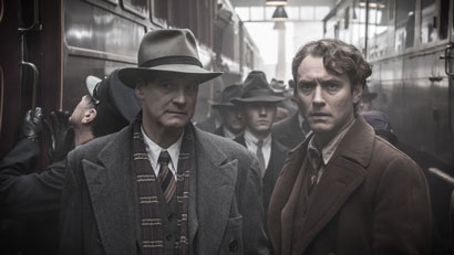 Colin Firth e Jude Law in Genius - Photo: Marc Brenner (c) Pinewood Films