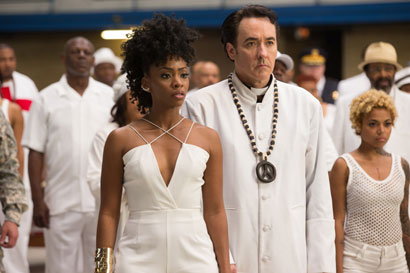 Teyonah Parris e John Cusack in Chi-Raq © Parrish Lewis Chi-Raq_Teyonah Parris e John Cusack (c) Parrish Lewis