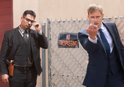 Michael Peña e Alexander Skarsgård nel film War on Everyone di John Michael McDonagh - Photo: courtesy of Berlinale Michael Peña e Alexander Skarsgård nel film War on Everyone di John Michael McDonagh - Photo: courtesy of Berlinale