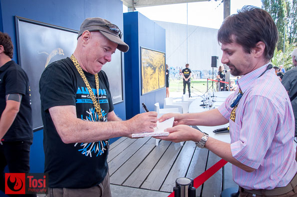 dave-johns_autografi_tosi-photo