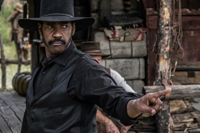 Denzel Washington in una scene de i Magnifici 7 - Photo: courtesy of Warner Bros. Italia