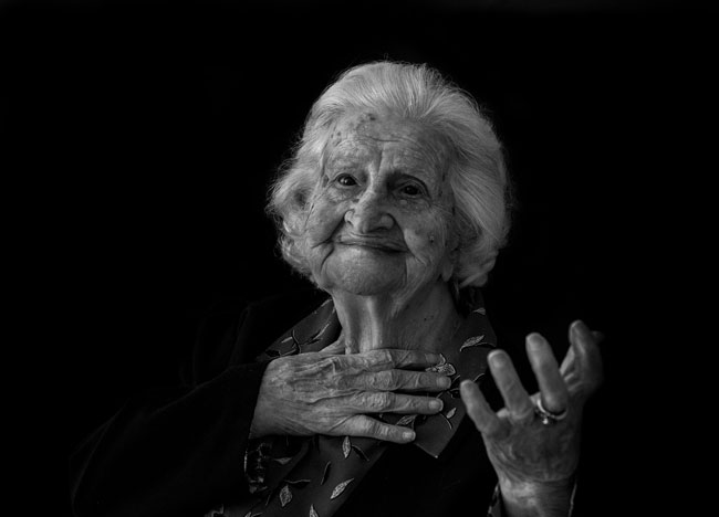 Lucrezia Furceri, anni 107, di Chiasso - Fotografia, 2014 © Katja Snozzi Lucrezia Furceri, anni 107 - Foto di Katja Snozzi