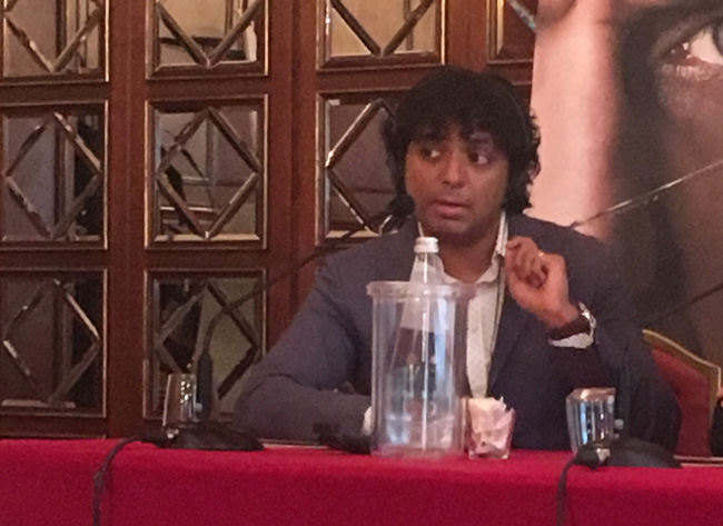 Il regista M. Night Shyamalan alla conferenza stampa milanese del film SPLIT - Foto d Luca Zanovello Il regista M. Night Shyamalan alla conferenza stampa milanese del film SPLIT - Foto d Luca Zanovello