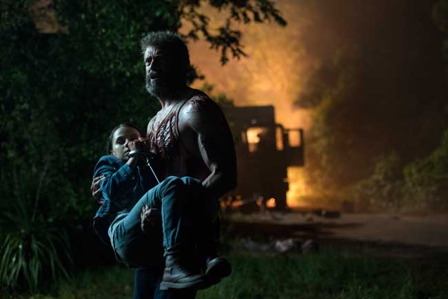 Dafne Kenn e Hugh Jackman in LOGAN © 2017 Twentieth Century Fox Dafne Kenn e Hugh Jackman in LOGAN (c) 2017 Twentieth Century Fox