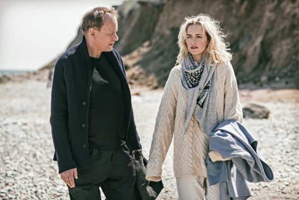 Stellan Skarsgård e Nina Hoss in Return to Montauk © Franziska Strauss Stellan Skarsgård e Nina Hoss in Return to Montauk © Franziska Strauss