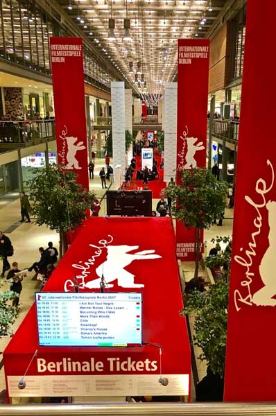 Berlinale 2017, ticket corner alle Arkaden © MaSeDomani Berlinale 2017, ticket corner alle Arkaden (c) MaSeDomani