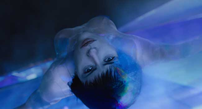 Scarlett Johansson nel film Ghost in the Shell © 2017 Paramount Pictures. All Rights Reserved. Scarlett Johansson nel film Ghost in the Shell © 2017 Paramount Pictures. All Rights Reserved.