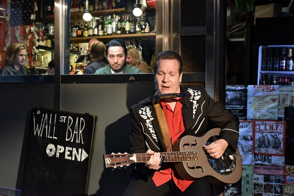 SHERWAN HAJI (Khaled) in L'ALTRO VOLTO DELLA SPERANZA - Foto: courtesy of CINEMA