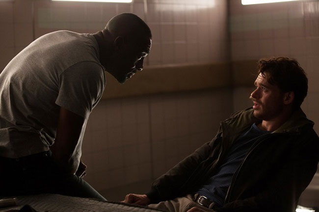 Idris Elba in una scena del film Bastille Day - Photo: Eagle Pictures Idris Elba in una scena del film Bastille Day - Photo: Eagle Pictures