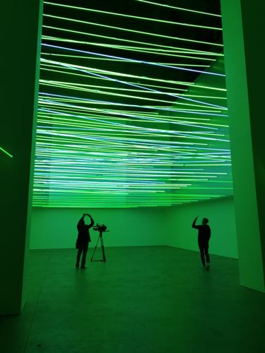 Lucio Fontana, Fonti di energia, soffitto al neon per “Italia 61” (1961) - Foto: Federica Musto Lucio Fontana Hangar Bicocca
