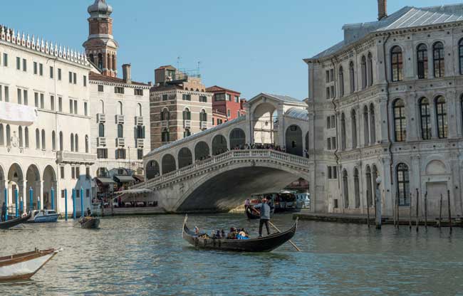Canaletto a Venezia - il ponte di Rialto -Æ EXHIBITION ON SCREEN Canaletto a Venezia - il ponte di Rialto -Æ EXHIBITION ON SCREEN