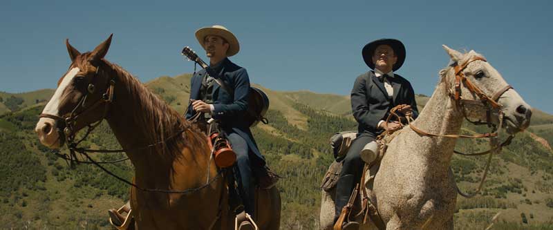 Robert Pattinson e David Zellner nel film Damsel © Strophic Productions Limited Robert Pattinson e David Zellner nel film Damsel © Strophic Productions Limited