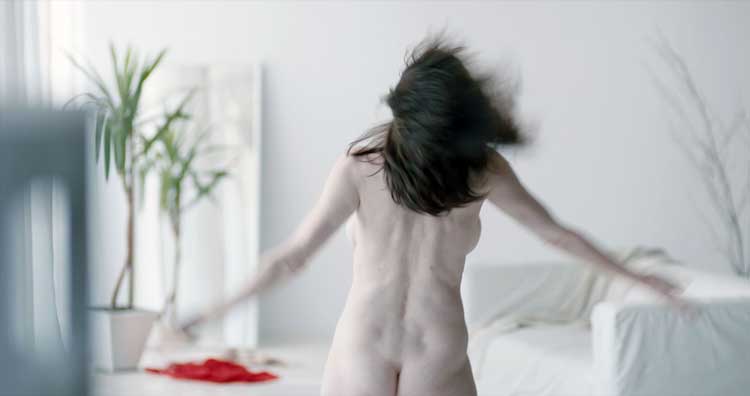 Laura Benson nel film TOUCH ME NOT © Manekino Film, Rohfilm, Pink, Agitprop, Les Films de l'Etranger I vincitori della Berlinale 2018: il film TOUCH ME NOT. Photo © Manekino Film, Rohfilm, Pink, Agitprop, Les Films de l'Etranger