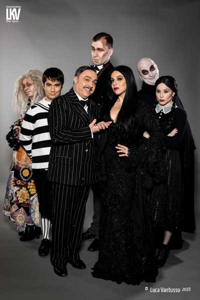 il cast del musical La Famiglia Addams - Foto © 2018 Luca Vantusso il cast del musical La Famiglia Addams - Foto © 2018 Luca Vantusso