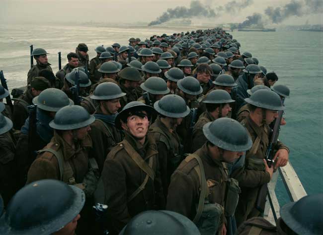 una scena del film Dunkirk © 2017 WARNER BROS. ENTERTAINMENT INC. ALL RIGHTS RESERVED una scena del film Dunkirk - Photo: 2017 WARNER BROS. ENTERTAINMENT INC. ALL RIGHTS RESERVED