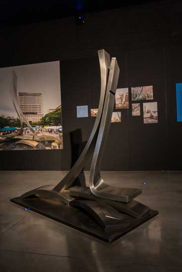 Carlo Ramous (Milano, 1926-2003), Aeroporto di Milano Malpensa, Porta di Milano, 2018 © Marco Dazzi Carlo Ramous in mostra a Malpensa - Foto di Marco Dazzi