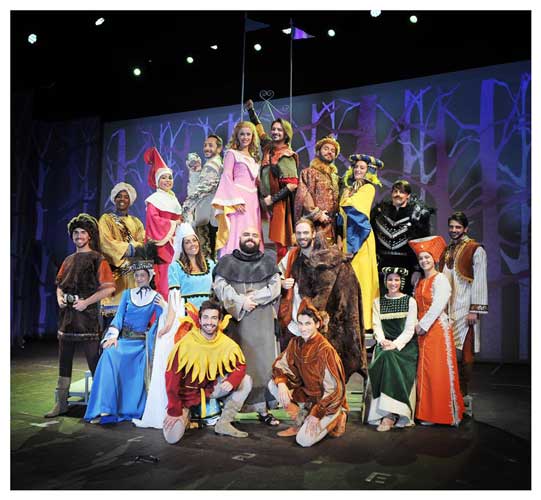 gli interpreti di Robin Hood, il musical in scena al Teatro Nuovo di Milano gli interpreti di Robin Hood, il musical in scena al Teatro Nuovo di Milano