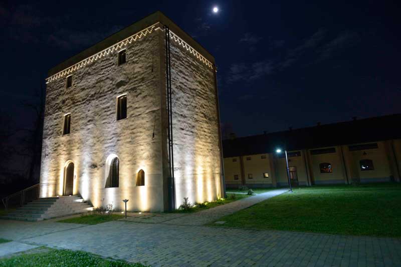 Il Torrione seicentesco che ospita il MAiO a Cassina de’ Pecchi (MI) - Photo credits: Vittorio Giannella Il Torrione seicentesco che ospita il MAiO a Cassina de’ Pecchi, MI - Photo credits: Vittorio Giannella