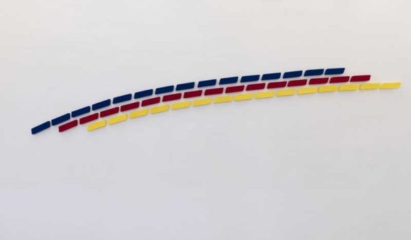 Pino Pinelli, Pittura BL. R. G., 2010, tecnica mista, disseminazione di 45 elementi, 9 x 33 cm (ciascuno) Pino Pinelli, Pittura BL. R. G., 2010, tecnica mista, disseminazione di 45 elementi, 9 x 33 cm (ciascuno)