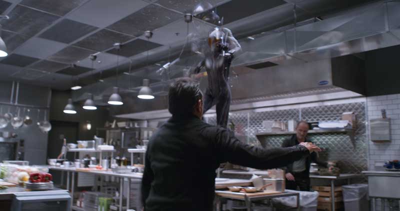 Una scena di combattimento di Ant-Man and The Wasp Una scena di combattimento di Ant-Man and The Wasp
