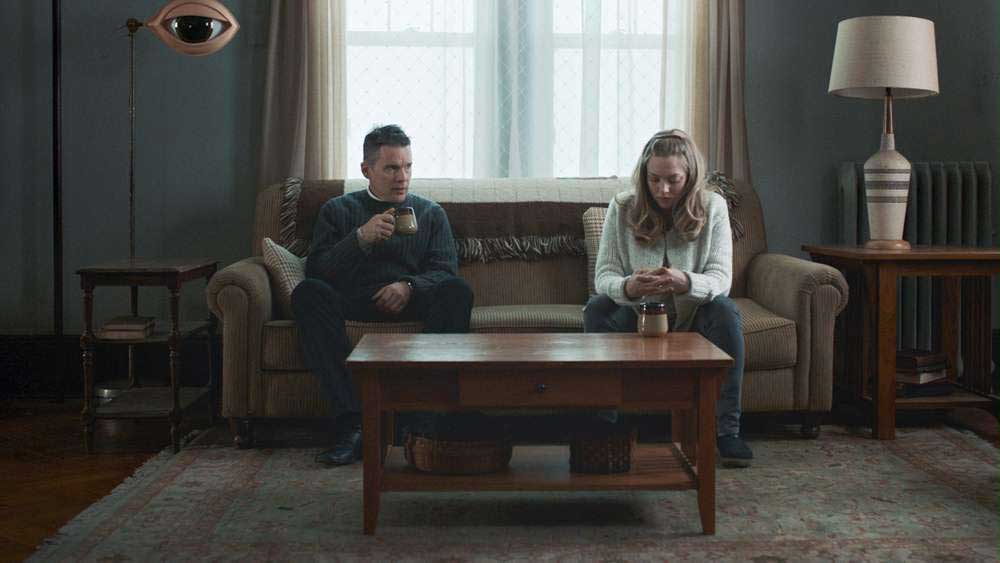 Ethan Hawke e Amanda Seyfried in una scena del film First Reformed - Photo: courtesy of Locarno Festival Ethan Hawke e Amanda Seyfried in una scena del film First Reformed - Photo: courtesy of Locarno Festival