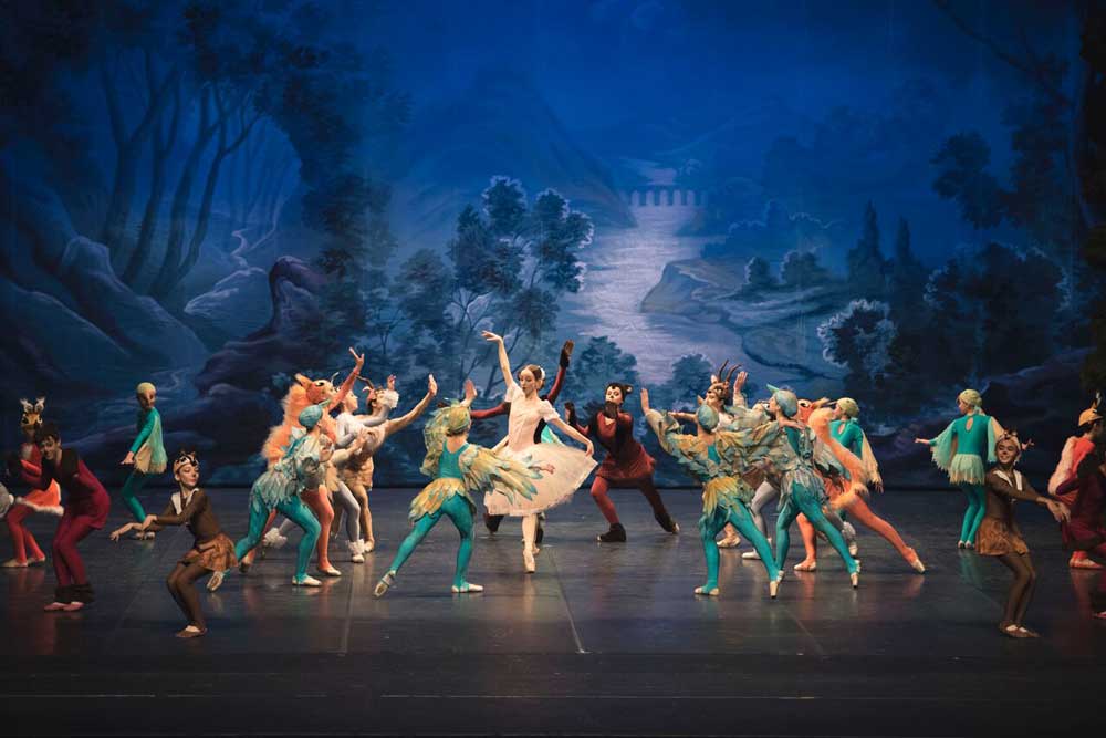 anche la compagnia del Balletto Ucraino nella stagione 2018/19 del Teatro Manzoni di Milano - Photo: courtesy of Teatro Manzoni