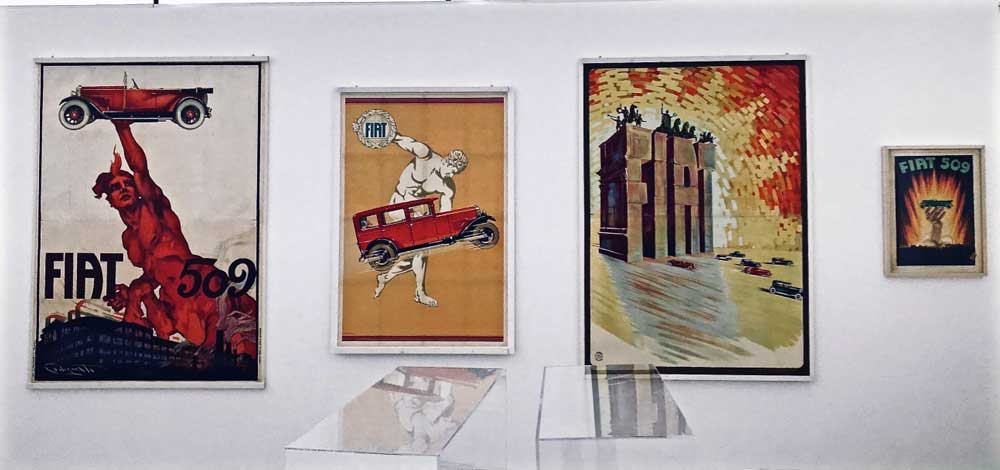 una serie di manifesti esposti al m.a.x. museo che ben esemplifica l’idea di auto “al maschile" - Photo ©MaSeDomani Auto che passione sala1 - Photo by MaSeDomani