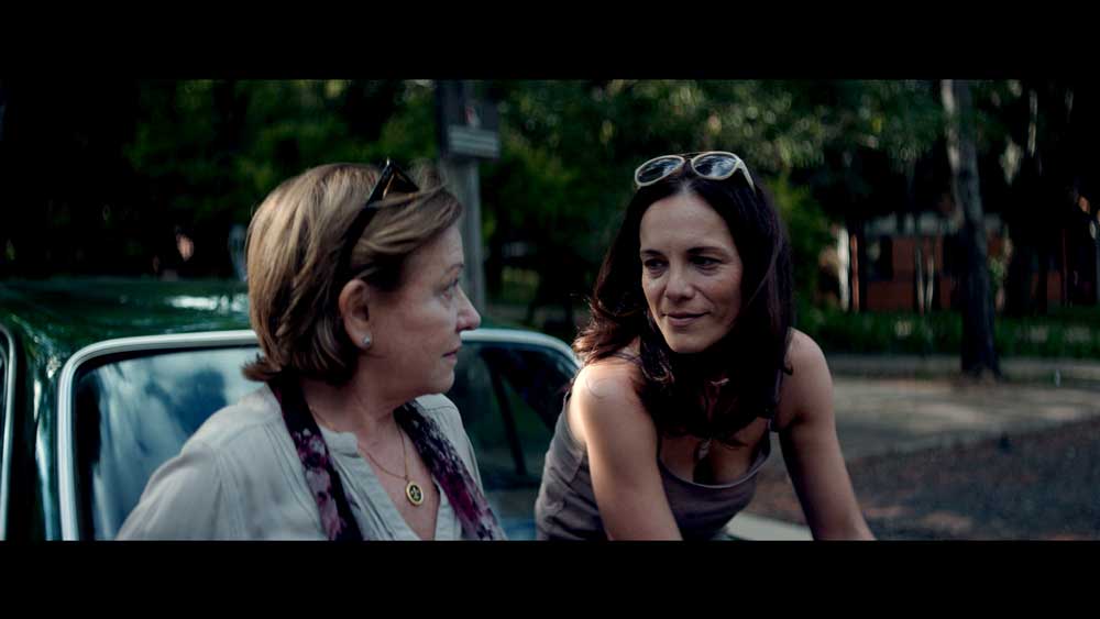Ana Brun e Ana Ivanova in una scena del film Le Ereditiere - Photo: courtesy of Lucky Red Ana Brun e Ana Ivanova in una scena del film Le Ereditiere - Photo: courtesy of Lucky Red