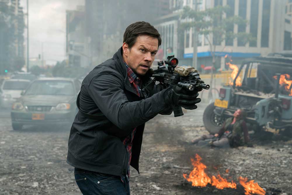 Mark Wahlberg in una scena del film Red Zone - Photo: courtesy of Lucky Red Mark Wahlberg in una scena del film Red Zone - Photo: courtesy of Lucky Red