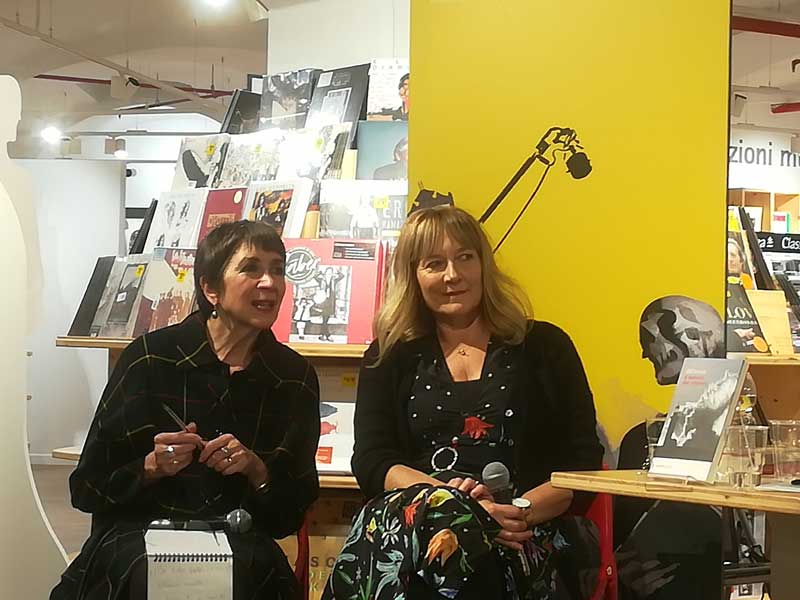 Jill Dawson alla presentazione milanese de Il Talento del Crimine Jill Dawson alla presentazione milanese de Il Talento del Crimine