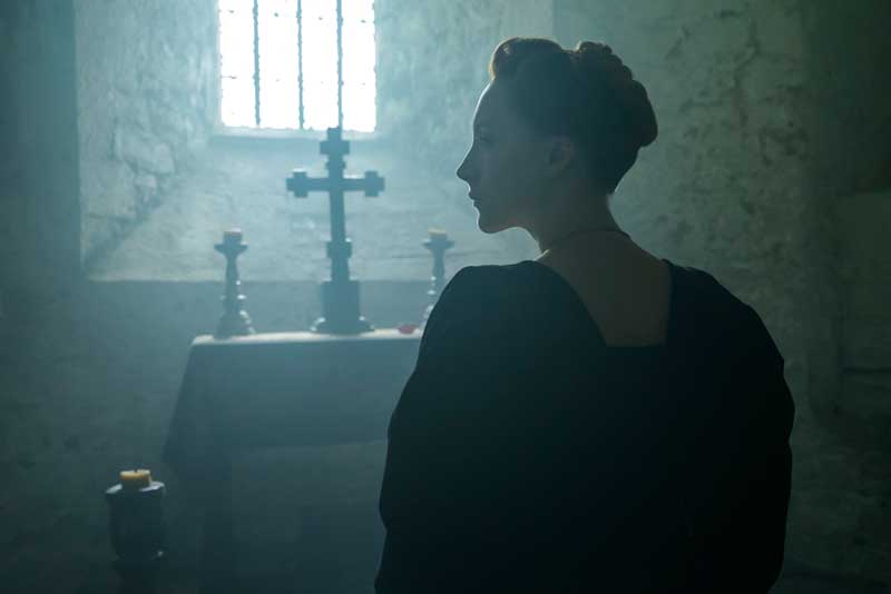 Saoirse Ronan in una scena del film Maria Regina di Scozia - Photo © 2018 FOCUS FEATURES LLC. ALL RIGHTS RESERVED Saoirse Ronan in una scena del film Maria Regina di Scozia - Photo © 2018 FOCUS FEATURES LLC. ALL RIGHTS RESERVED