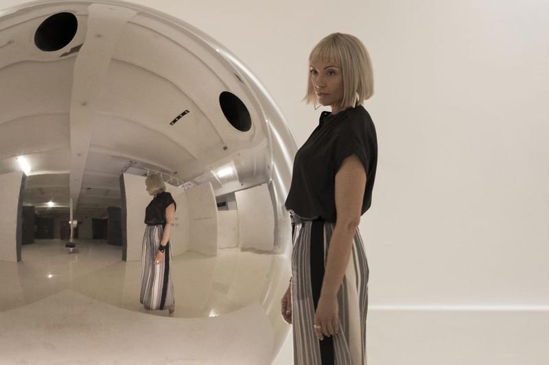 Toni Colette in una scena di Velvet Buzzsaw - Photo: Claudette Barius / Netflix Toni Colette in una scena di Velvet Buzzsaw - Photo: Claudette Barius / Netflix