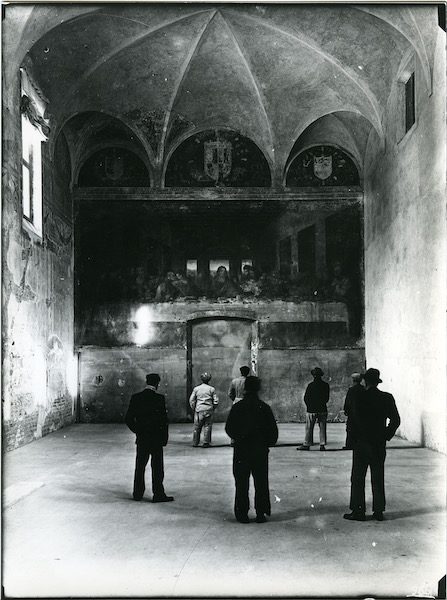 Totale del Cenacolo dopo la ricostruzione del Refettorio, 1946. L'Ultima cena per immagini 3