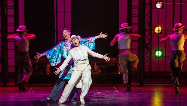 Una scena del musical Il Bacio della Donna Ragno - Photo by Rocco Casaluci
