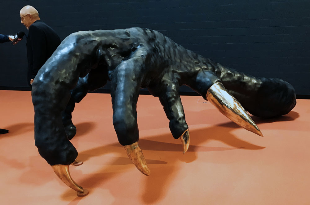 In mostra al TAM - Koen Vanmechelen, T-REX (2019), scultura in bronzo - Photo: MaSeDomani Koen Vanmechelen, T-REX (2019), scultura in bronzo - Photo: MaSeDomani
