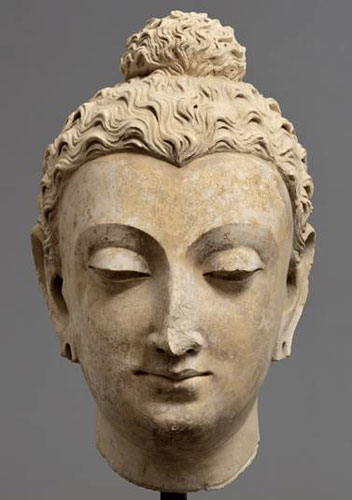 Alla scoperta della mostra INDIA ANTICA. Nella foto: Testa del Budda, Gandahara, Taxila (?), IV°-V° secolo d.C., stucco, 50 cm. Alla scoperta della mostra INDIA ANTICA. Nella foto: Testa del Budda, Gandahara, Taxila (?), IV°-V° secolo d.C., stucco, 50 cm.