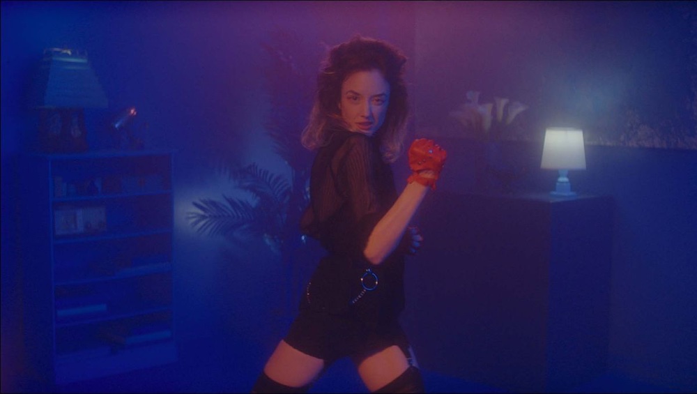 please baby please - Andrea Riseborough - ph Fosforopress